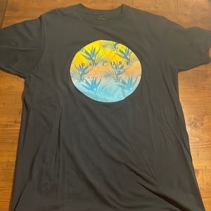 Navy Rip Curl T-shirt. Size: Medium